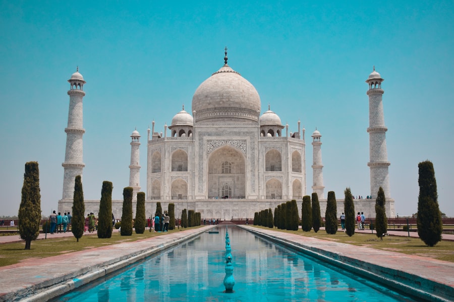 Hotel Taj Vilas / Similar