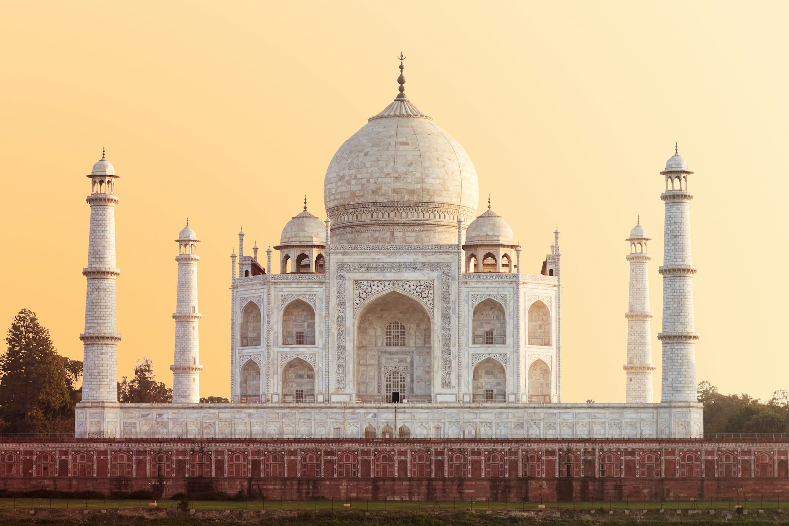 Taj Mahal Sunrise Tour